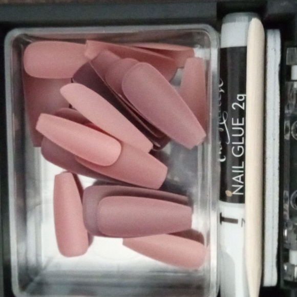 New TheNailest Acrylic Press-on Nails - Picture 9 of 9